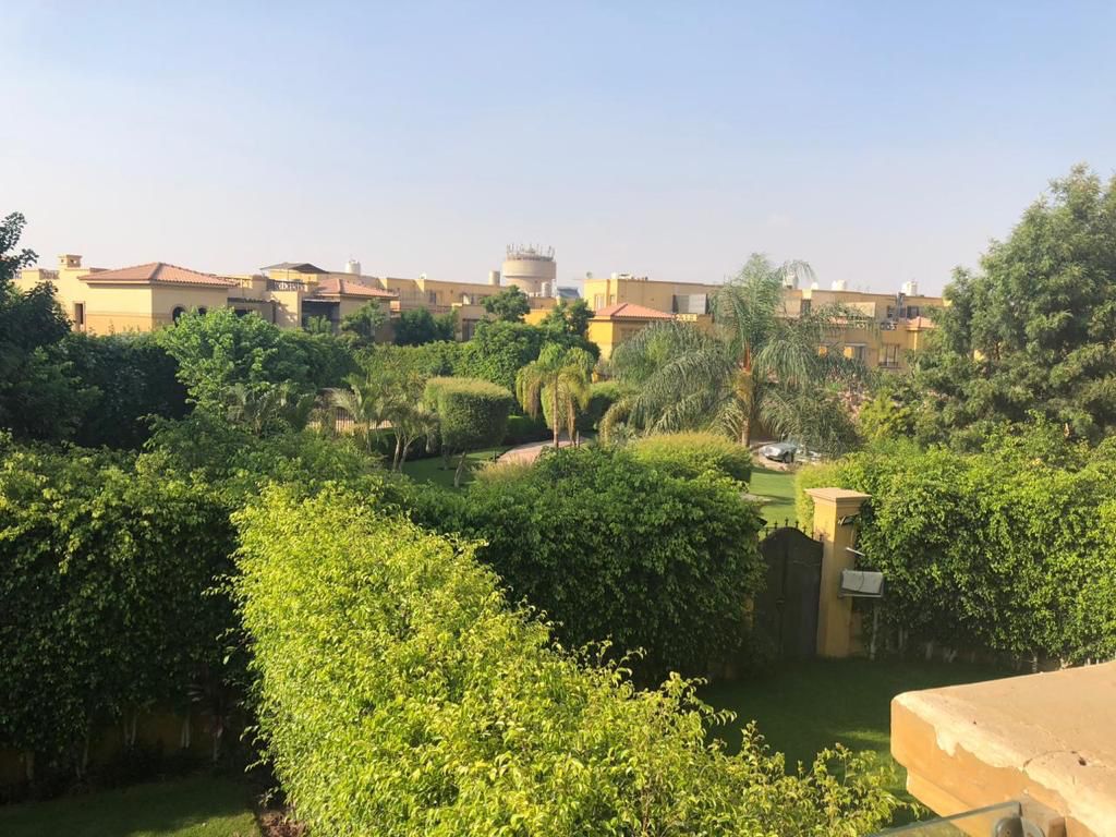 Town house Fully Furnished for Resale  in New Cairo, La Terra