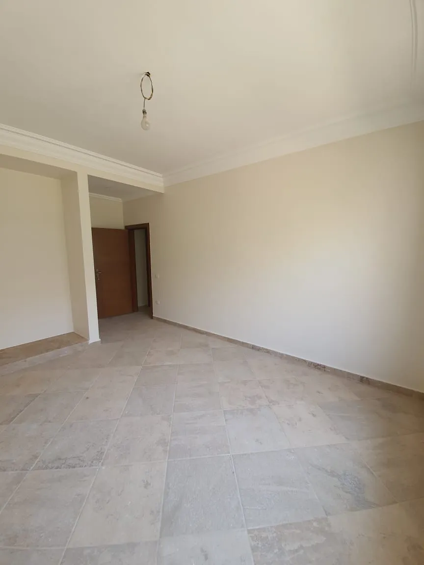 Duplex with garden for sale in Village Avenue New Cairo