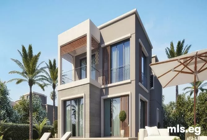 Villas For Resale In Cairo-Suez Road, Taj City , Installments .